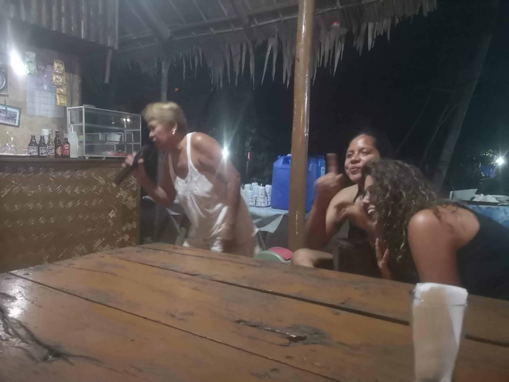 【菲律賓自助】來去跟當地人住一晚 : 巴拉望愛妮島小村莊當地生活體驗